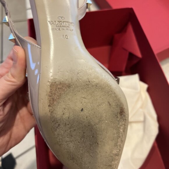 Valentino Garavani Rockstud Patent Leather Slingback Pumps 40 EU- kitten heel - Picture 5 of 14